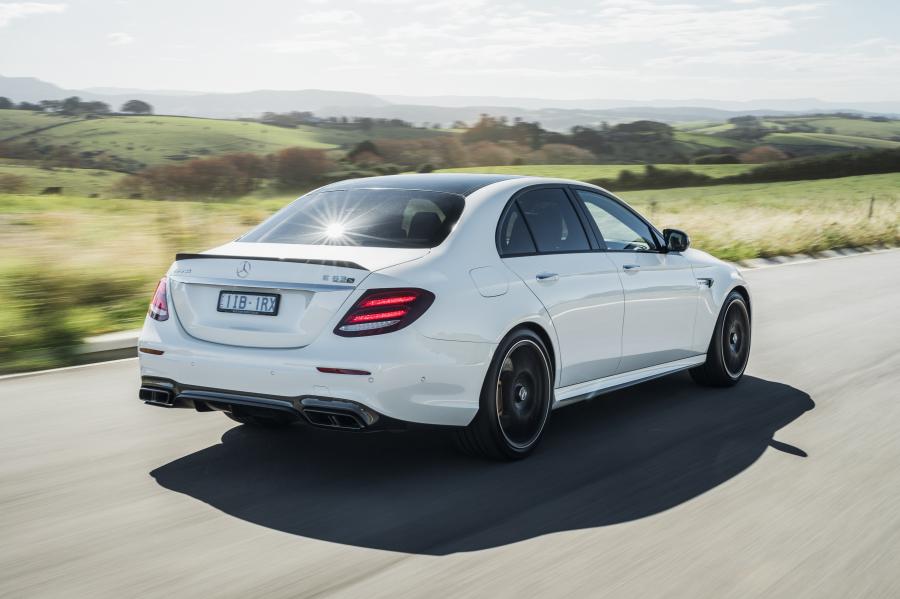  Mercedes-AMG E63 S 4Matic+ 2017 года  (AU) (фото 16 из 40)